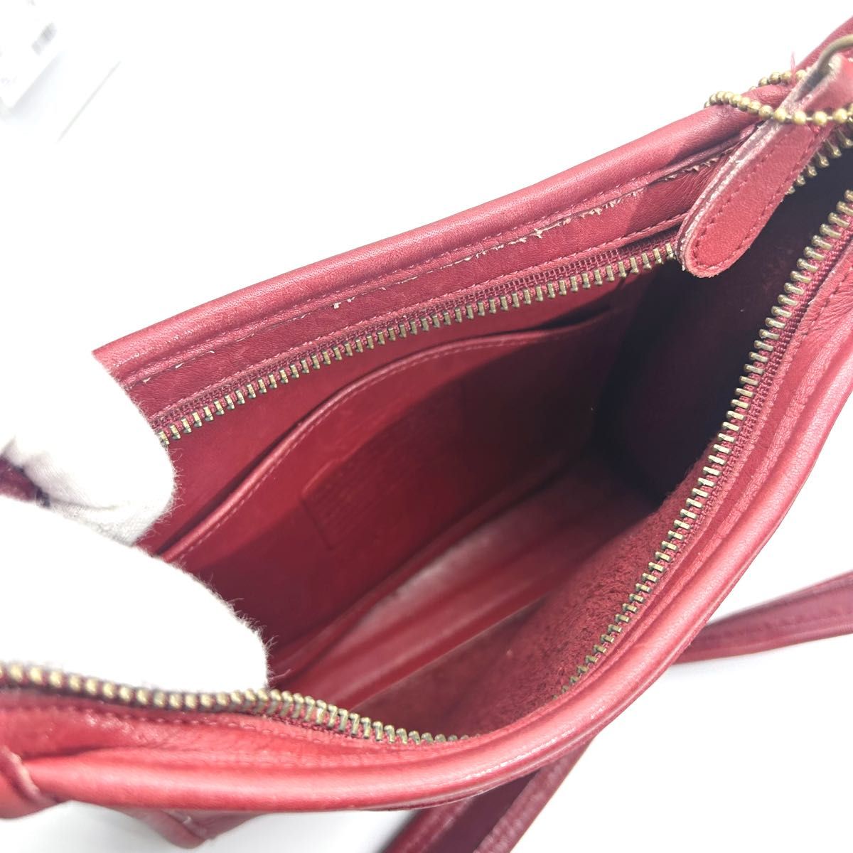 美品 OLD COACH オールドコーチ USA製 ショルダーバッグ 赤 斜め 美品 OLD COACH オールドコーチ USA製 ショルダーバッグ 赤 斜め