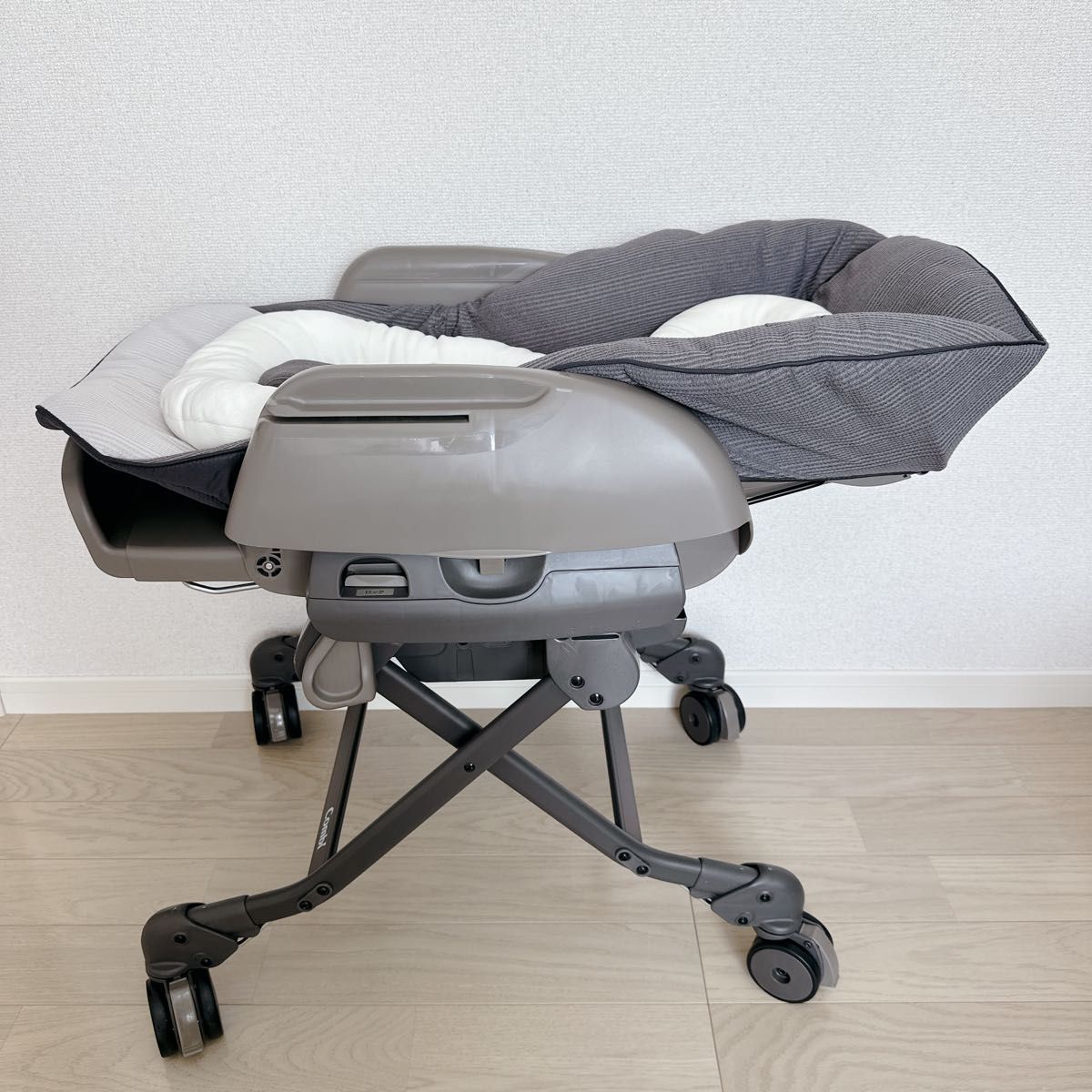 極美品】コンビ ネムリラ SWING BEDI Long ハイローチェア 極美品】コンビ ネムリラ SWING BEDI Long ハイローチェア