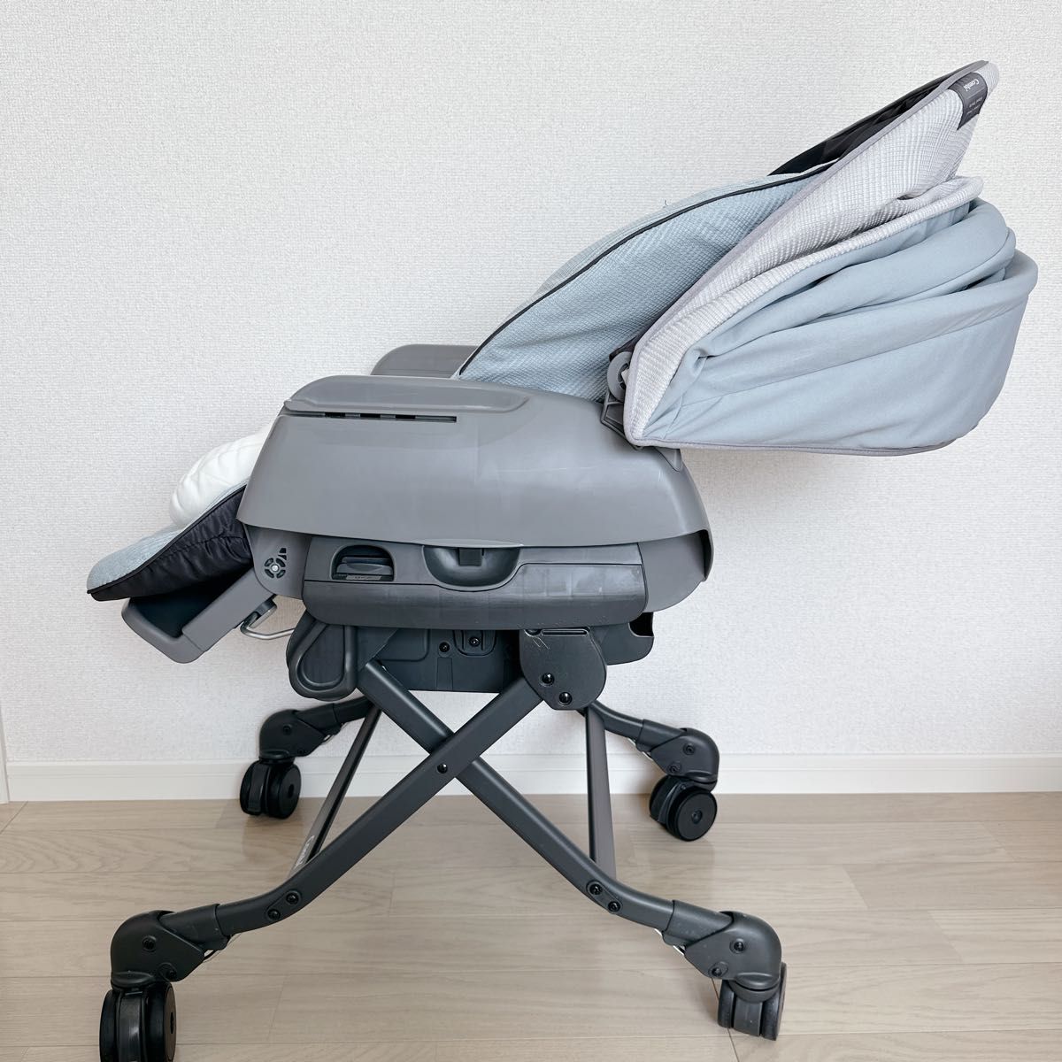 極美品】コンビ ネムリラ AUTO SWING BEDi Long スリープシェル 極美品】コンビ ネムリラ AUTO SWING BEDi Long スリープシェル