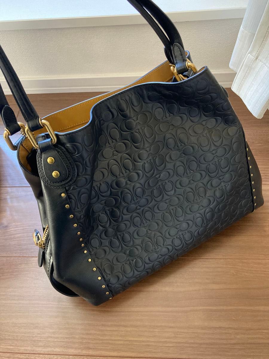美品 coach コーチ レザー バッグ 黒 ブラック 総柄|Yahoo 美品 coach コーチ レザー バッグ 黒 ブラック 総柄|Yahoo