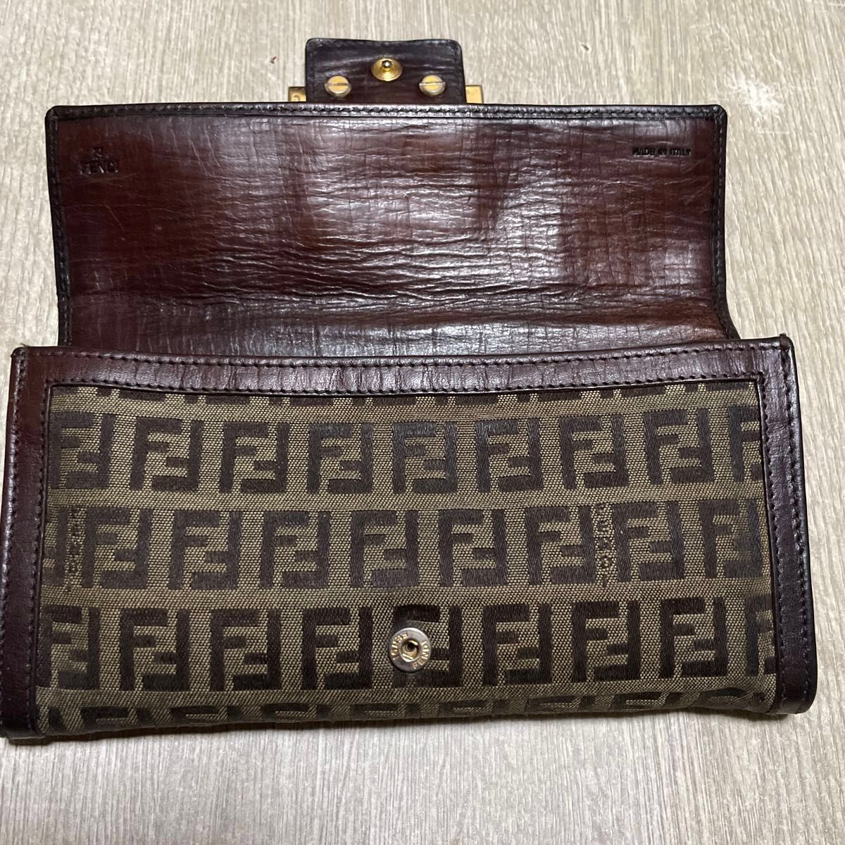 FENDI FENDI フェンディ 長財布 ズッカ柄 二つ折り財布|Yahoo FENDI FENDI フェンディ 長財布 ズッカ柄 二つ折り財布|Yahoo