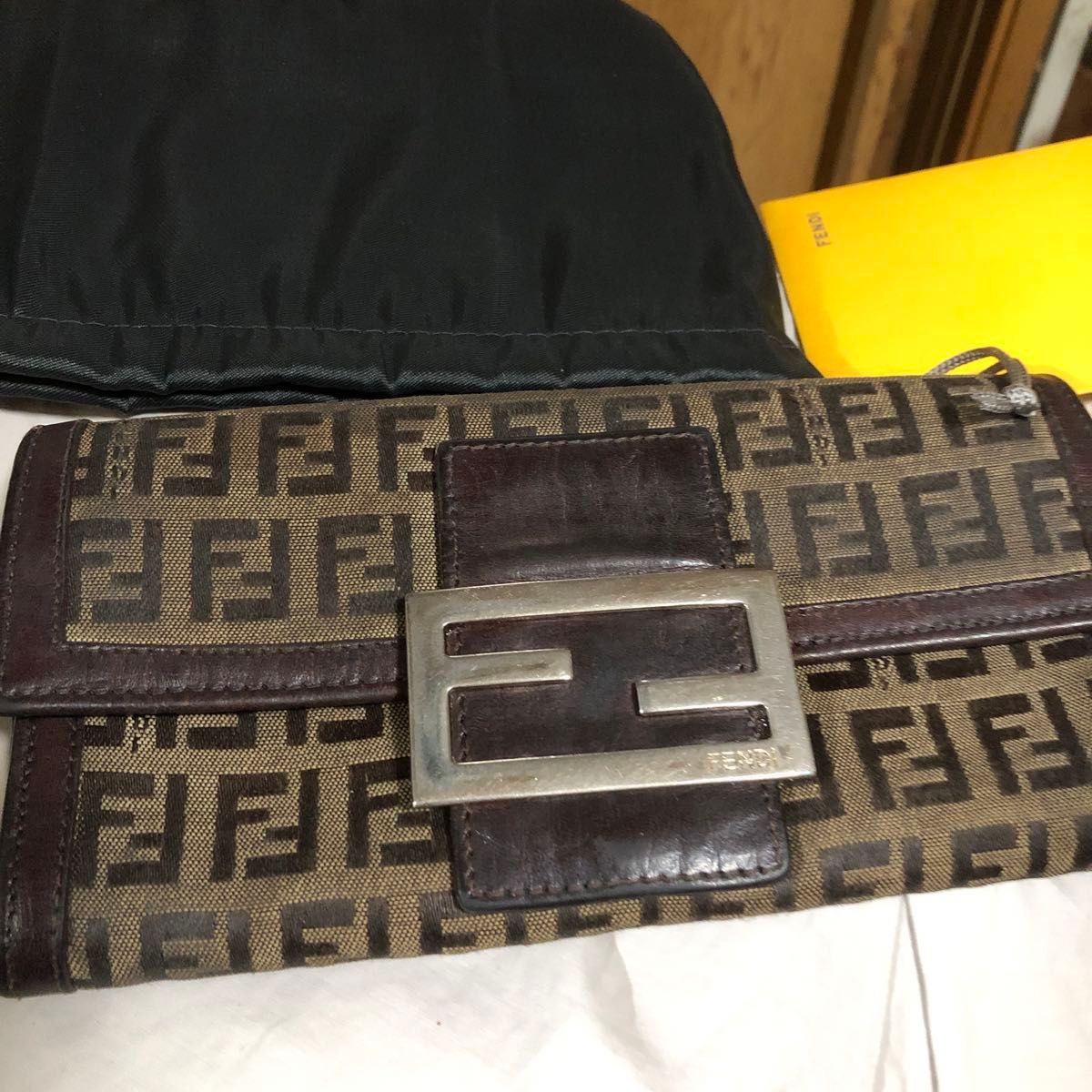 FENDI FENDI フェンディ 長財布 ズッカ柄 二つ折り財布|Yahoo FENDI FENDI フェンディ 長財布 ズッカ柄 二つ折り財布|Yahoo
