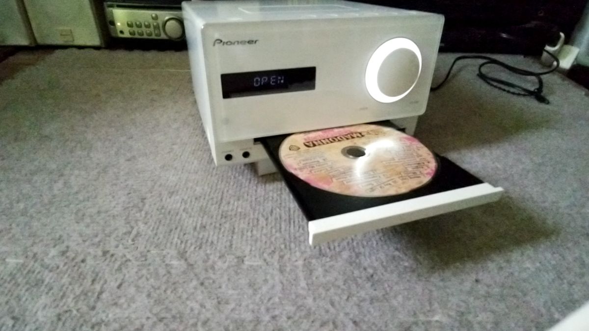人気機種パイオニア CDチューナーコンポ X-CM31-W リモコン付き