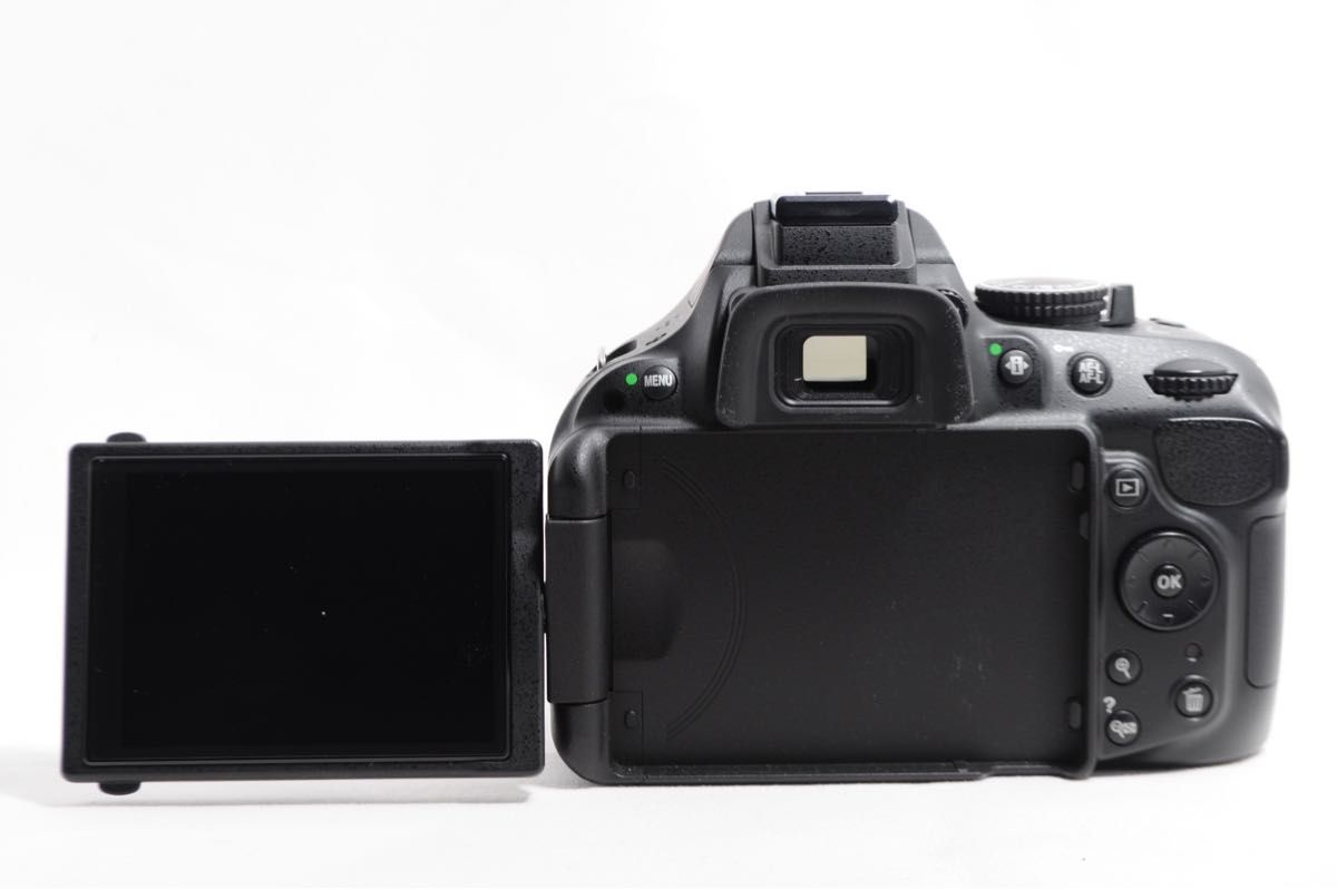 Nikon ニコン D5200 ダブルズームキット 一眼レフカメラ Nikon ニコン D5200 ダブルズームキット 一眼レフカメラ