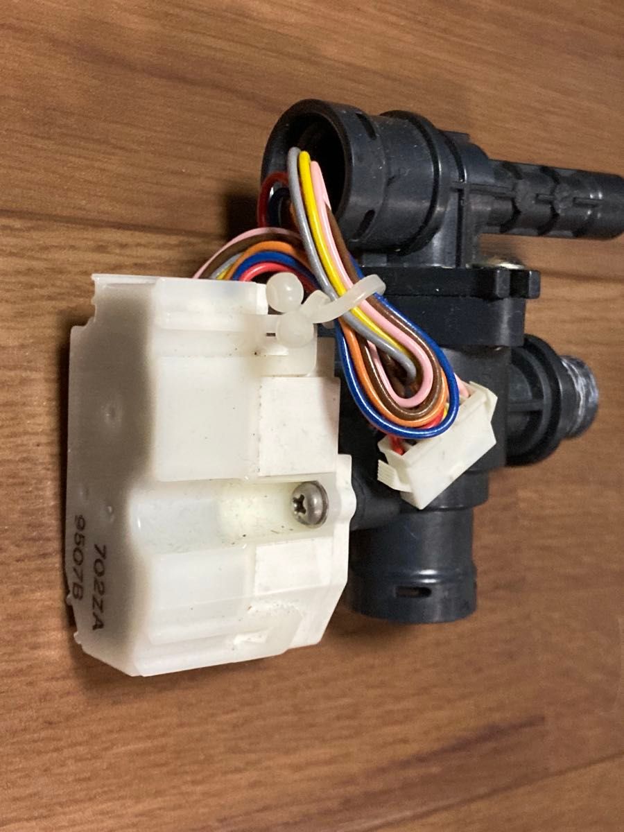 パナソニック HE-W37BQ 三方弁 修理部品 ヒートポンプ給湯器 パナソニック HE-W37BQ 三方弁 修理部品 ヒートポンプ給湯器
