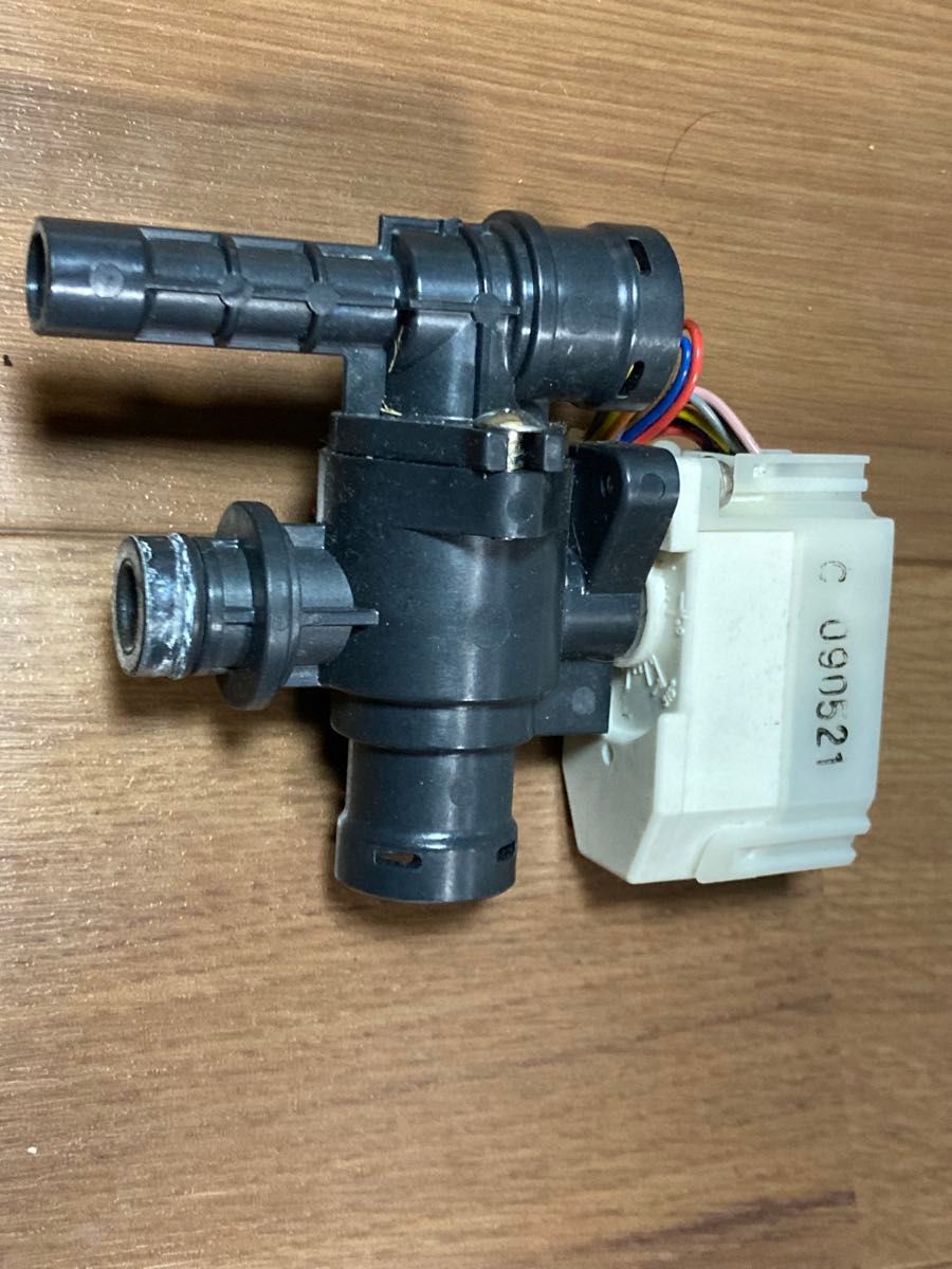 パナソニック HE-W37BQ 三方弁 修理部品 ヒートポンプ給湯器 パナソニック HE-W37BQ 三方弁 修理部品 ヒートポンプ給湯器