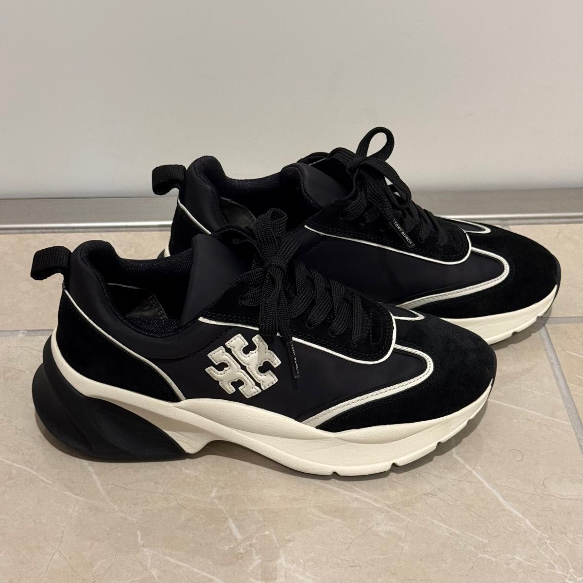 トリーバーチ】TORY BURCH 現行販売品 グッドラックトレーナー トリーバーチ】TORY BURCH 現行販売品 グッドラックトレーナー
