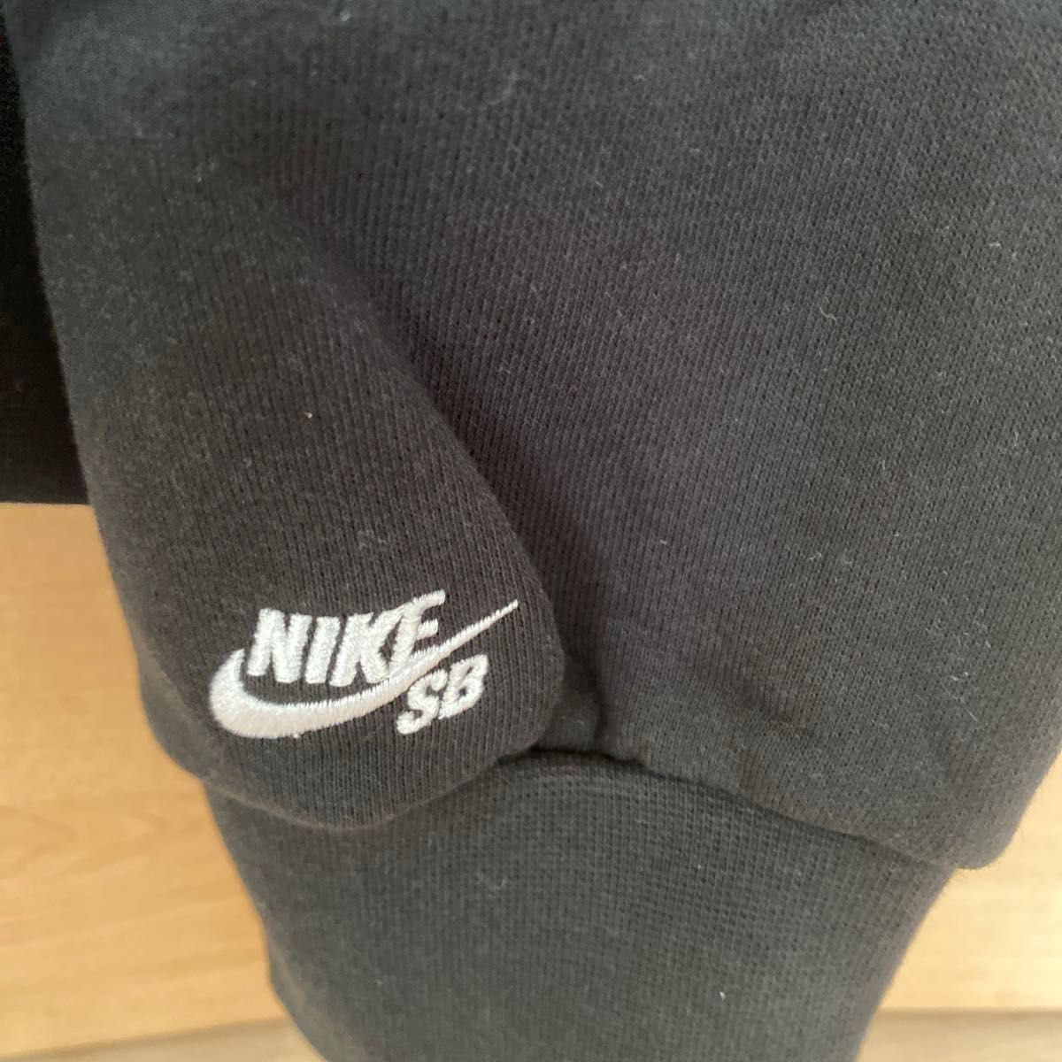 NIKE SB ナイキ パーカー 2XL LOOSE FIT 黒 馬 スケーター NIKE SB ナイキ パーカー 2XL LOOSE FIT 黒 馬 スケーター