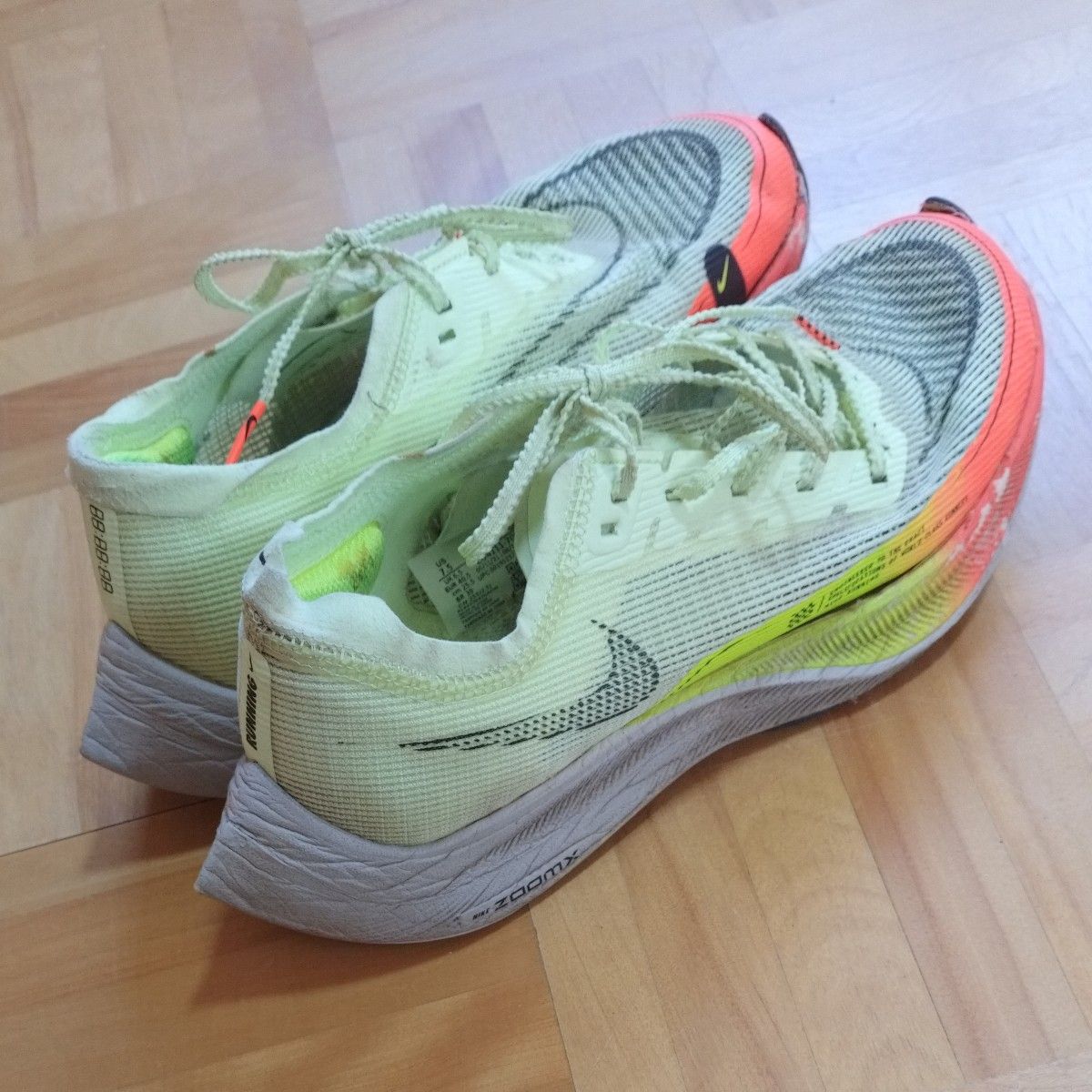 ZOOMX VAPORFLY NEXT% 2 "BARELY VOLT" CU4111-700 (ベアリーボルト/ハイパーオレンジ/ボルト/ブラック)