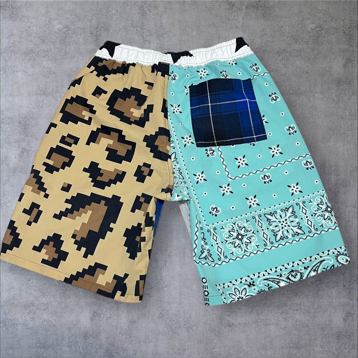 未使用品 SOPH Bristol ブリストル マルチカラー ハーフパンツ 未使用品 SOPH Bristol ブリストル マルチカラー ハーフパンツ