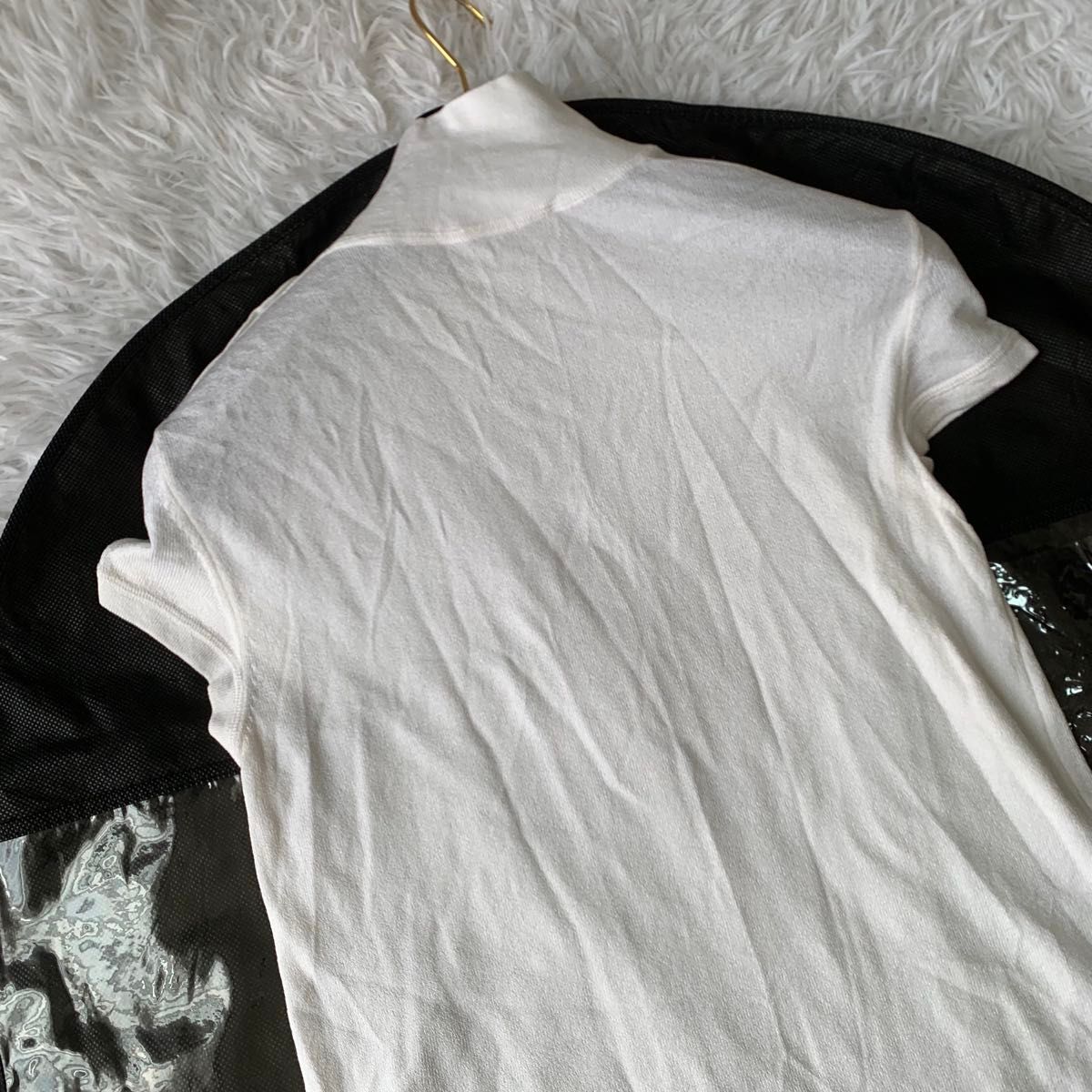 MaxMara マックスマーラ 白タグ 肩ボタン ハイネックニット MaxMara マックスマーラ 白タグ 肩ボタン ハイネックニット