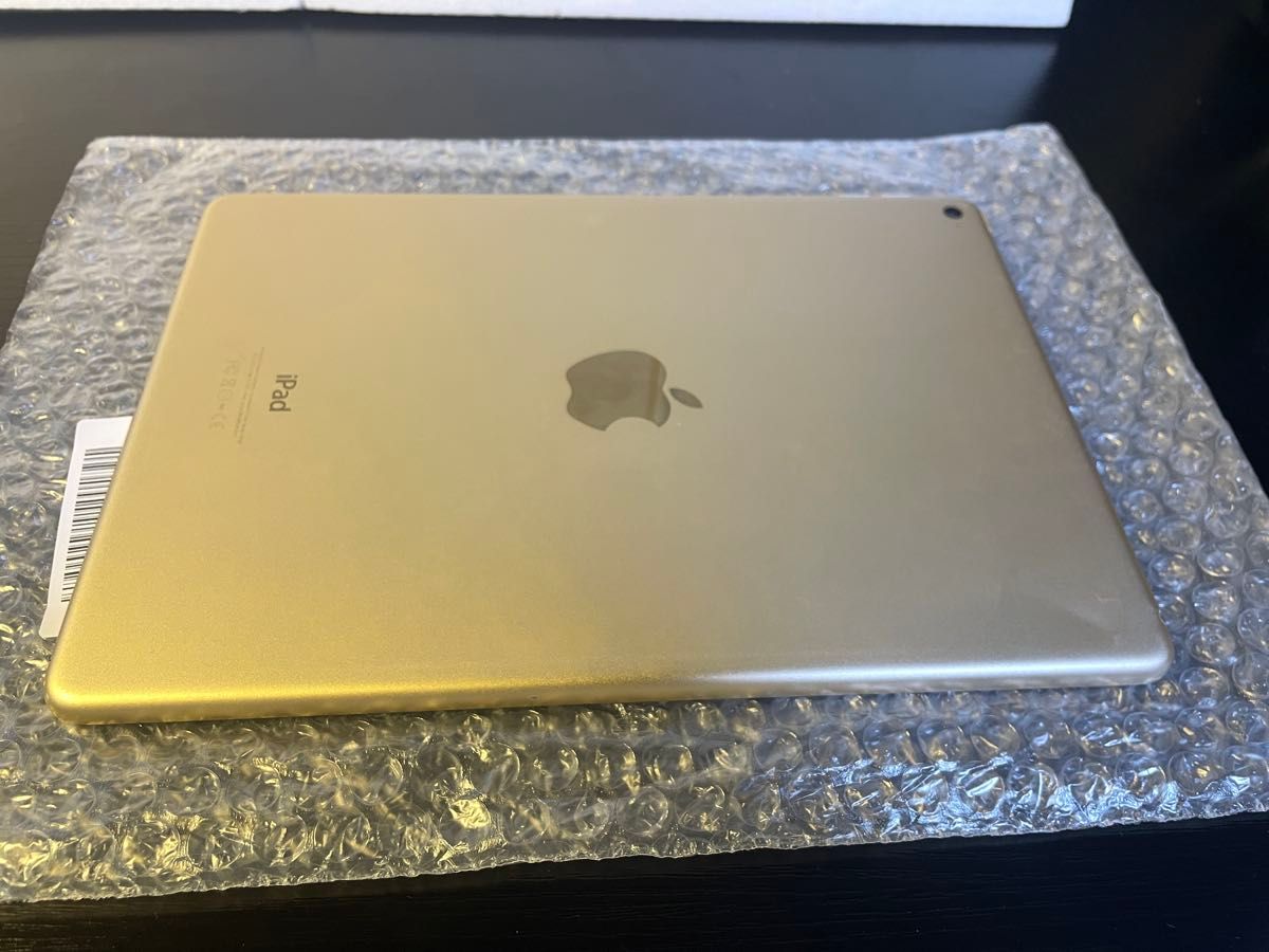 iPad Air 第2世代 Wi-Fiモデル 16GB ゴールド A1566 動作確認済 iPad Air 第2世代 Wi-Fiモデル 16GB ゴールド A1566 動作確認済