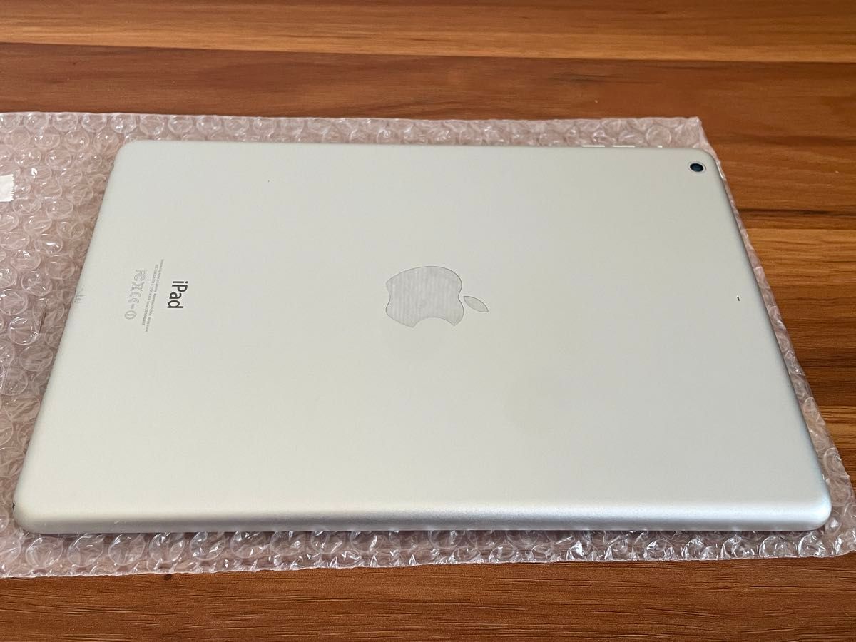 iPad Air 第1世代 Wi-Fi 32GB シルバー MD789J/A A1474 動作確認 iPad Air 第1世代 Wi-Fi 32GB シルバー MD789J/A A1474 動作確認