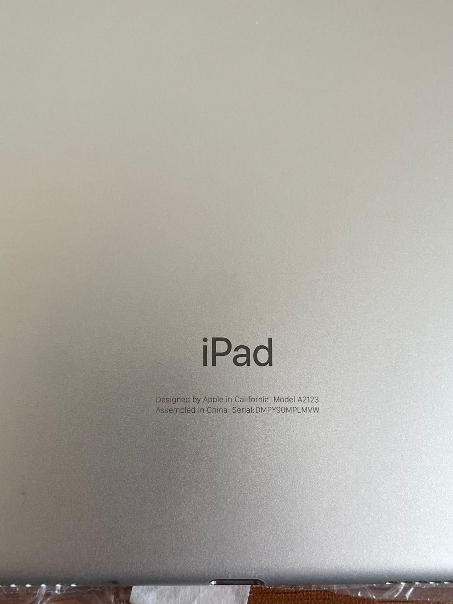 iPad Air 第3世代 Wi-Fi + Cellular SIMフリー 256GBシルバー iPad Air 第3世代 Wi-Fi + Cellular SIMフリー 256GBシルバー