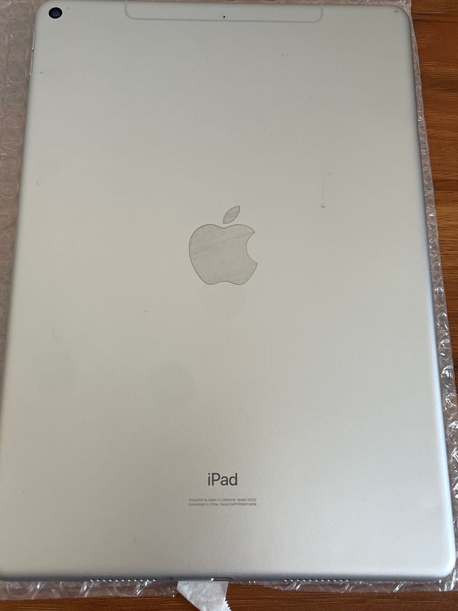 iPad Air 第3世代 Wi-Fi + Cellular SIMフリー 256GBシルバー iPad Air 第3世代 Wi-Fi + Cellular SIMフリー 256GBシルバー