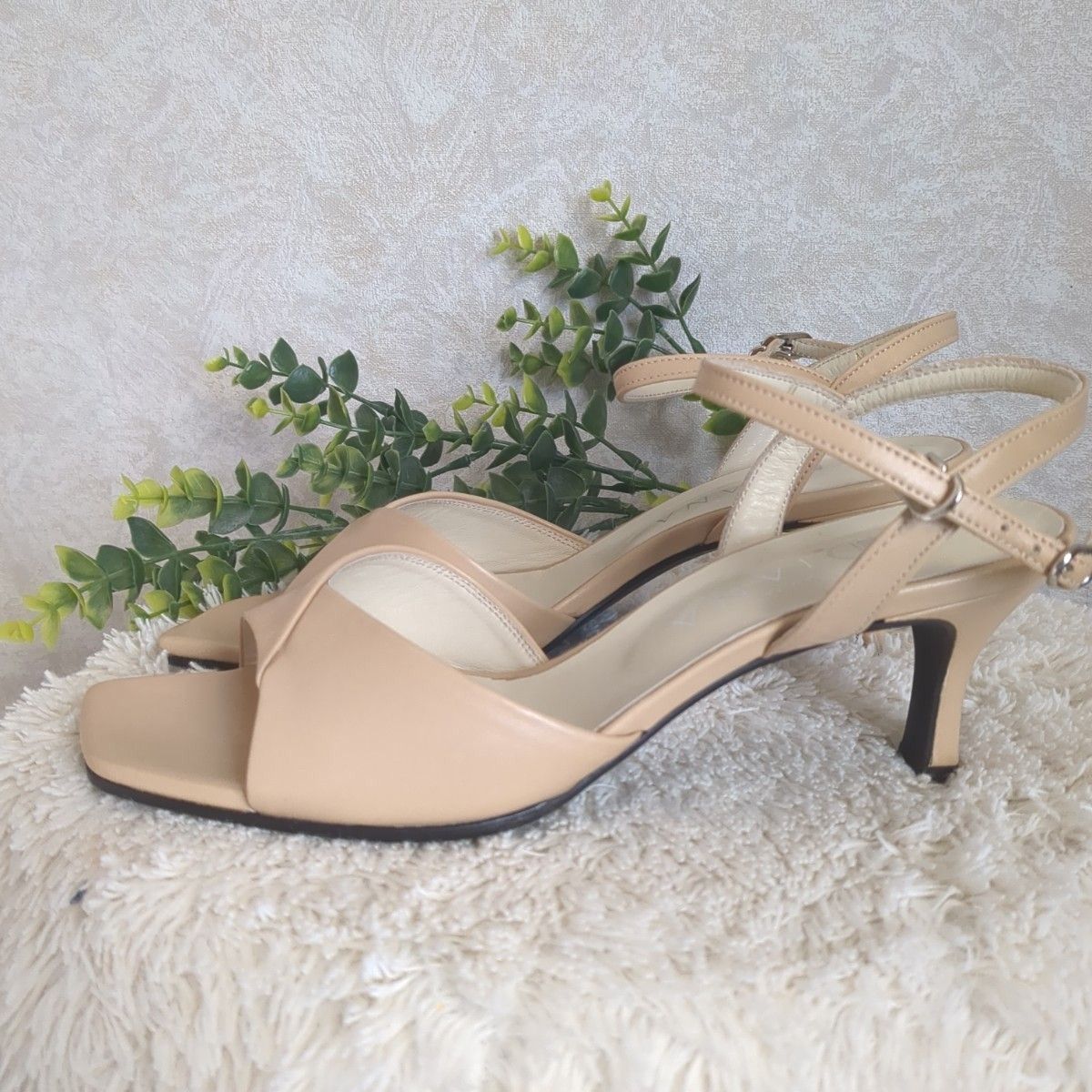ダイアナ Diana ベージュ ストラップサンダル 24 5 DIANA ヒール ダイアナ Diana ベージュ ストラップサンダル 24 5 DIANA ヒール