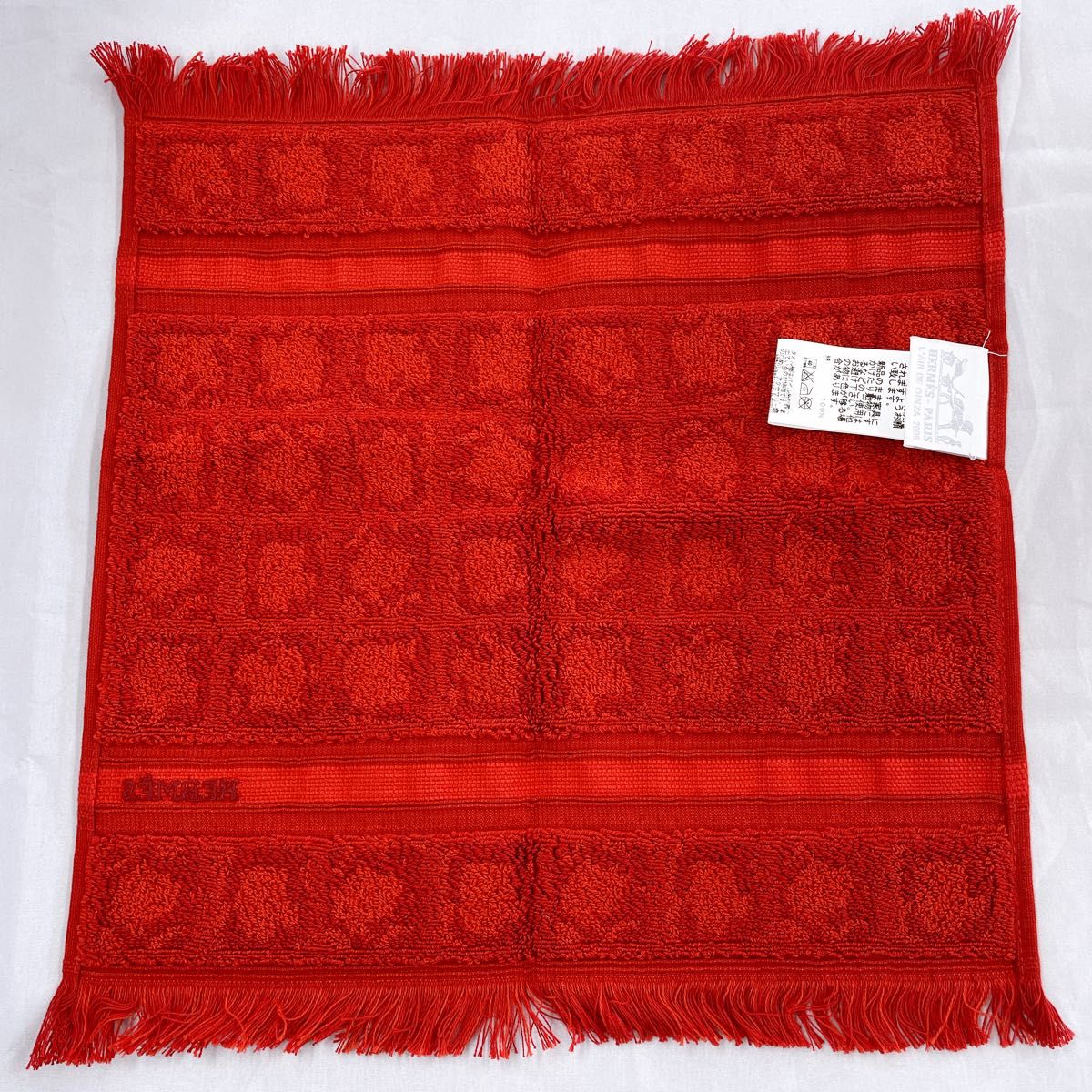 HERMES エルメス タオルハンカチ 100 %コットン レッド ベルギー HERMES エルメス タオルハンカチ 100 %コットン レッド ベルギー