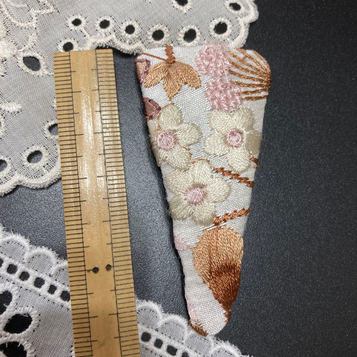 パッチンピン 三角ピン 7cm インド刺繍リボン ハンドメイド パッチンピン 三角ピン 7cm インド刺繍リボン ハンドメイド