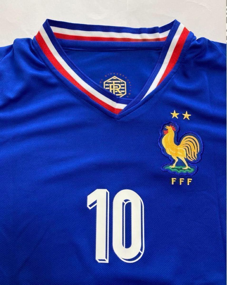 最新 フランス代表 新品 ユニフォーム 10番 150cm エムバペ 3点 最新 フランス代表 新品 ユニフォーム 10番 150cm エムバペ 3点