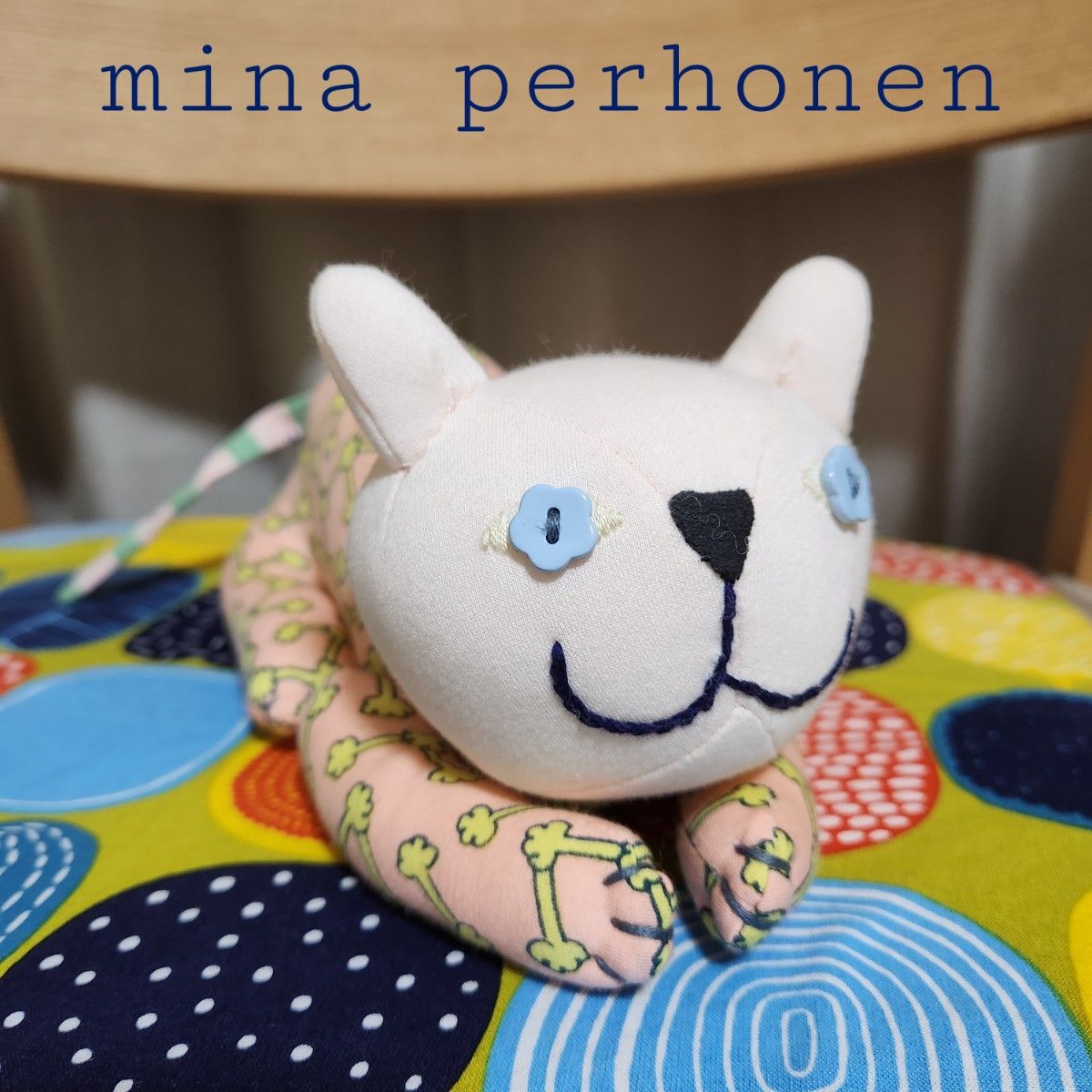 新品タグ付】mina perhonen ミナペルホネン ネコ ぬいぐるみ 猫 新品タグ付】mina perhonen ミナペルホネン ネコ ぬいぐるみ 猫