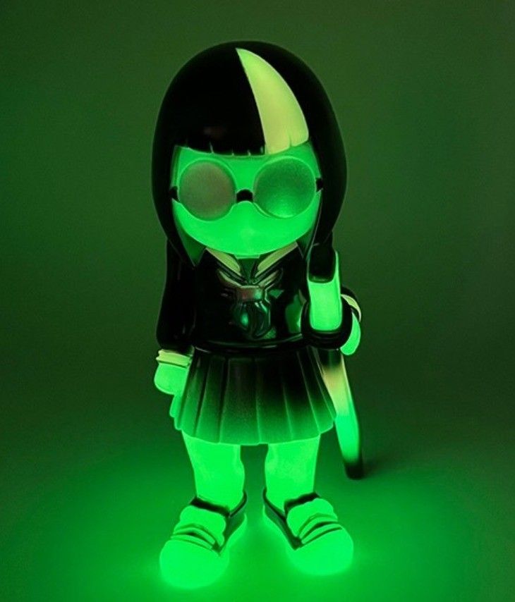 FAR EAST RIOT TOY やよいちゃん 蓄光 S・Pカラー ELECTRIC TOYS FAR EAST RIOT TOY やよいちゃん 蓄光 S・Pカラー ELECTRIC TOYS