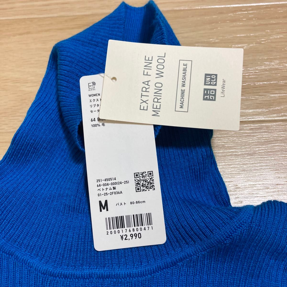 ユニクロ】【新品タグ付き】UNIQLO タートルネックニット ユニクロ】【新品タグ付き】UNIQLO タートルネックニット