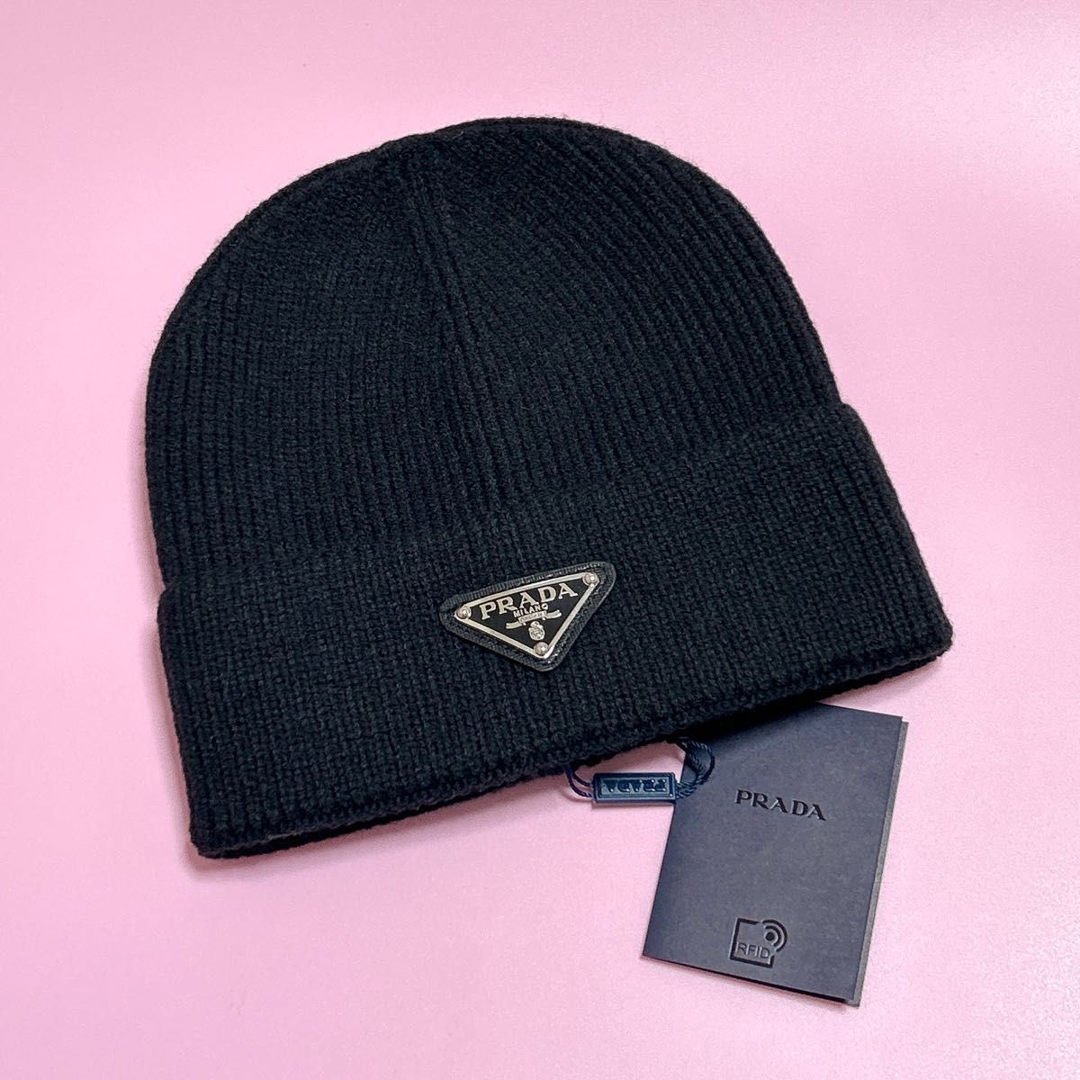 PRADA プラダ ニットキャップ 帽子 ニット帽 ビーニー ブラック PRADA プラダ ニットキャップ 帽子 ニット帽 ビーニー ブラック