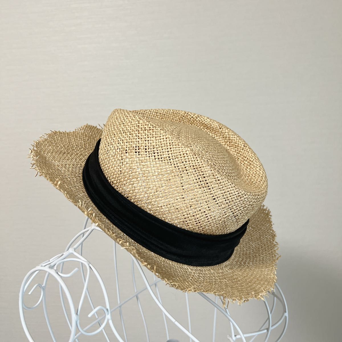 美品】Sugri スグリ ストローハット 麦わら帽子 日本製 58cm 美品】Sugri スグリ ストローハット 麦わら帽子 日本製 58cm