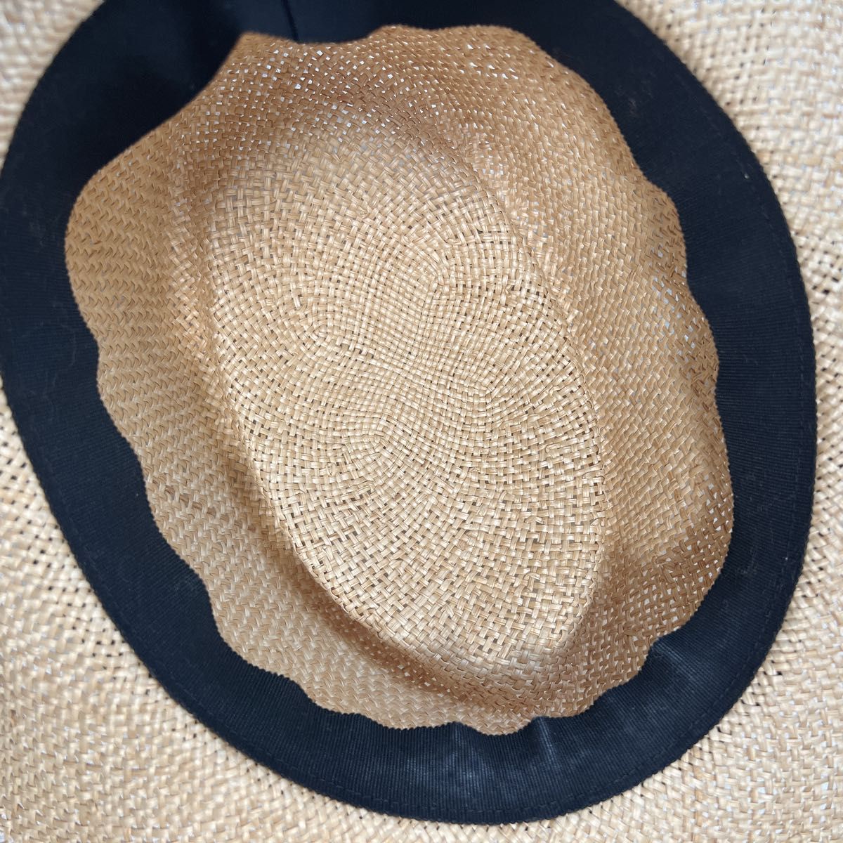 美品】Sugri スグリ ストローハット 麦わら帽子 日本製 58cm 美品】Sugri スグリ ストローハット 麦わら帽子 日本製 58cm