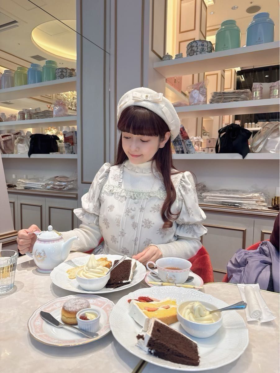 青木美沙子 しまむら ニナス ワンピース スクエア Lサイズ 青木美沙子 しまむら ニナス ワンピース スクエア Lサイズ