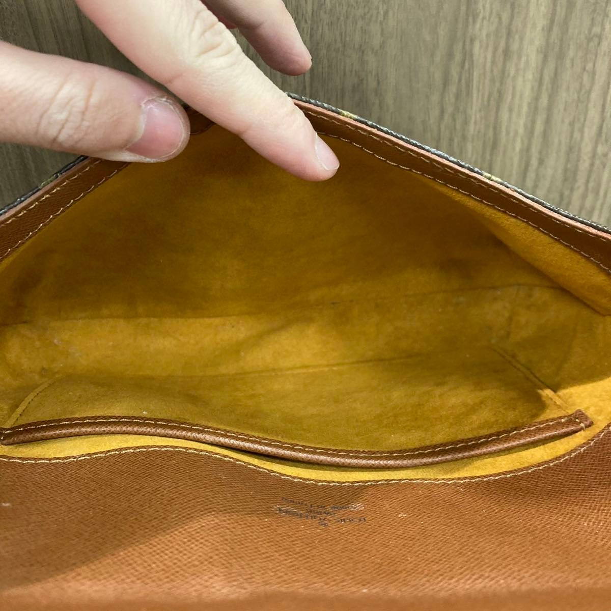 LOUIS VUITTON ルイヴィトン モノグラム ミュゼットタンゴ LOUIS VUITTON ルイヴィトン モノグラム ミュゼットタンゴ