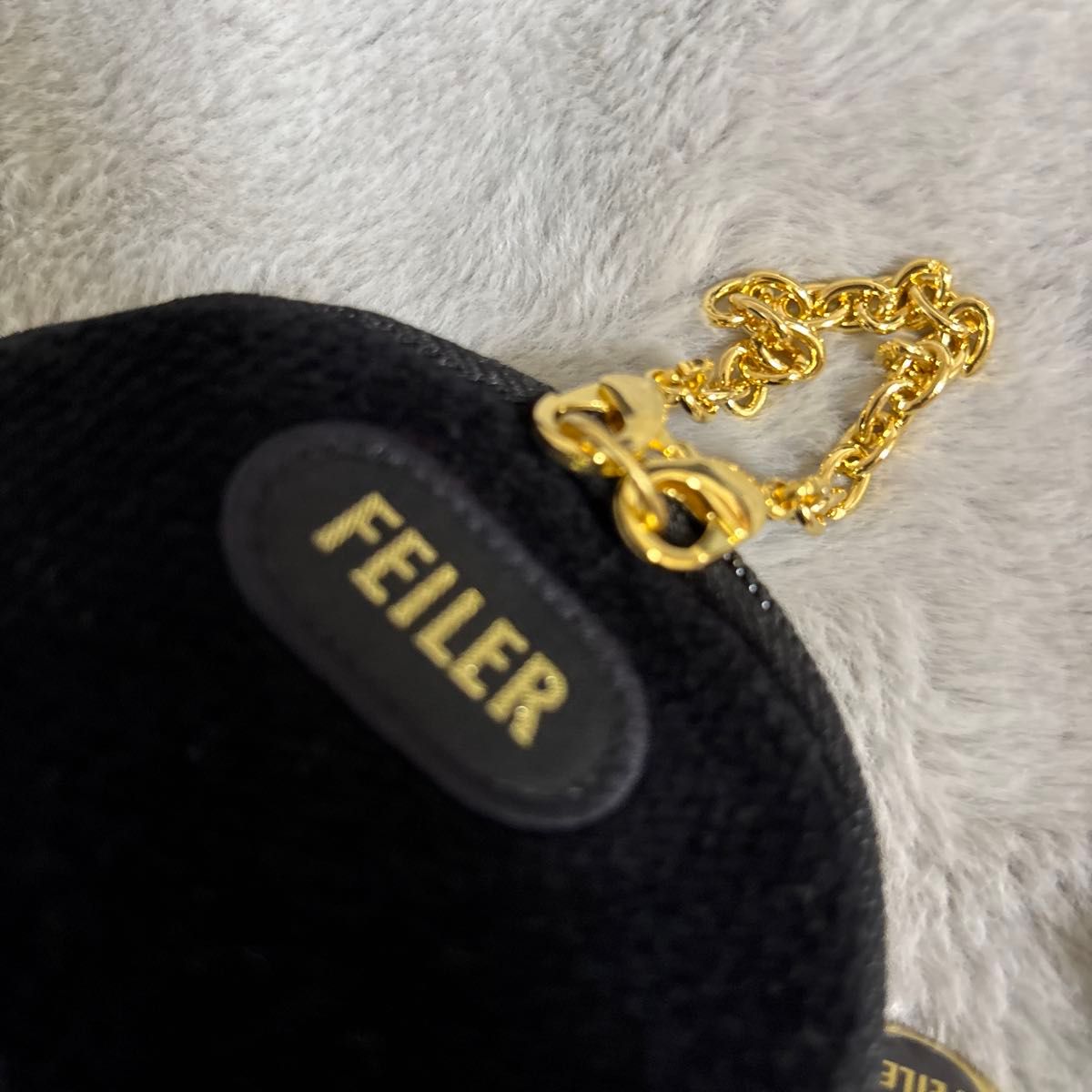 フェイラー 銀座本店限定 てんとう虫 チャームポーチ 新品未使用 フェイラー 銀座本店限定 てんとう虫 チャームポーチ 新品未使用