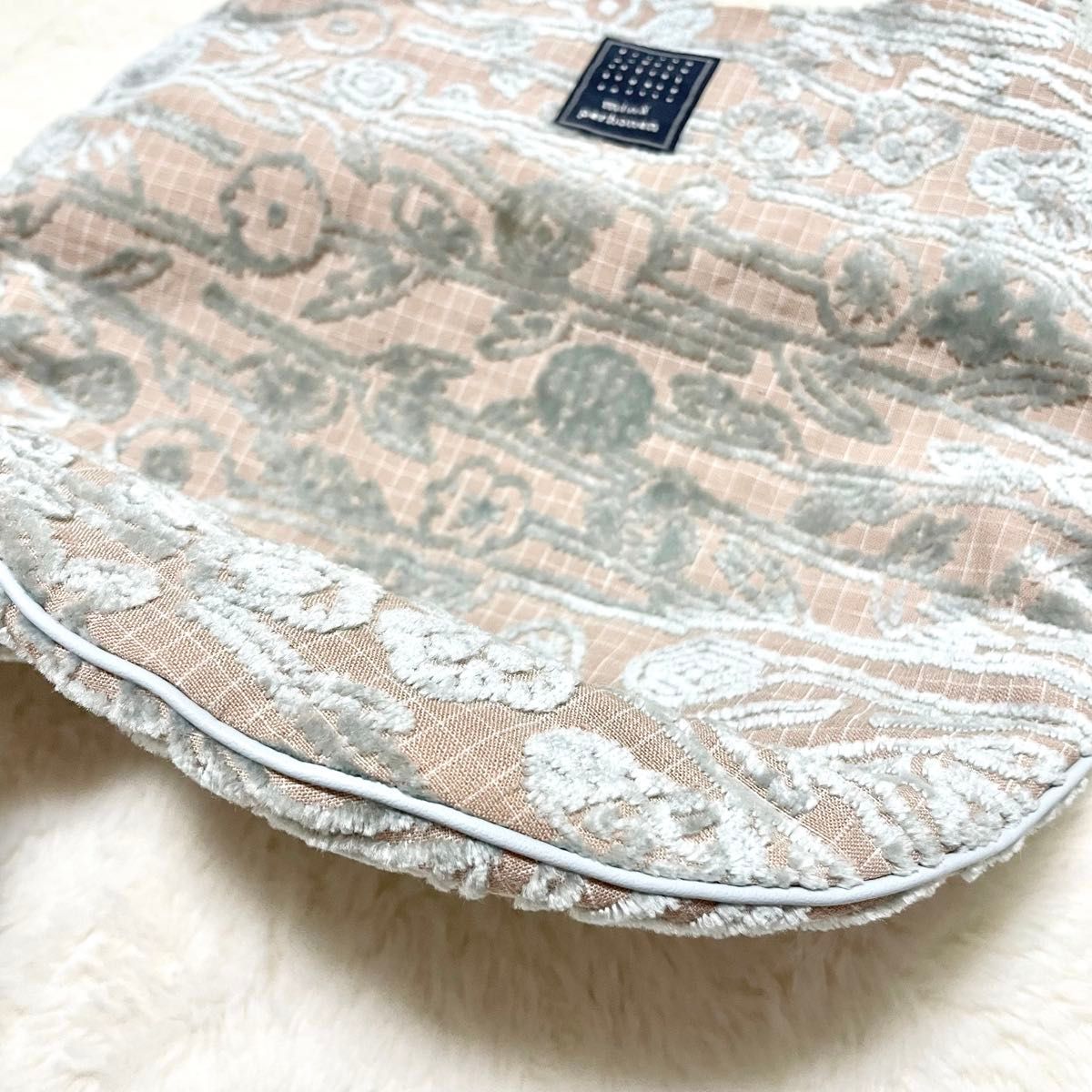 未使用級 極美品 mina perhonen ミナペルホネン エッグバッグ 未使用級 極美品 mina perhonen ミナペルホネン エッグバッグ