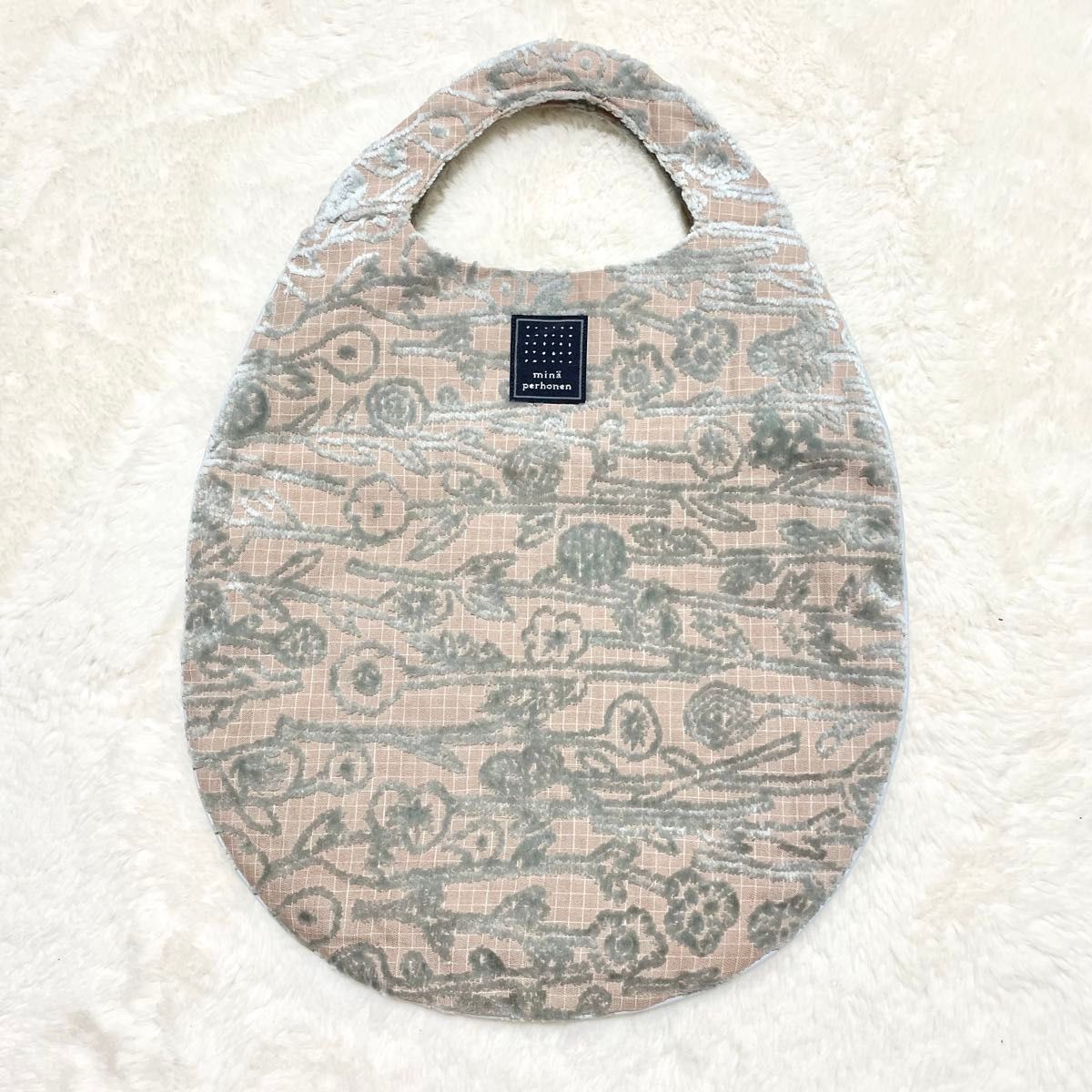 未使用級 極美品 mina perhonen ミナペルホネン エッグバッグ 未使用級 極美品 mina perhonen ミナペルホネン エッグバッグ