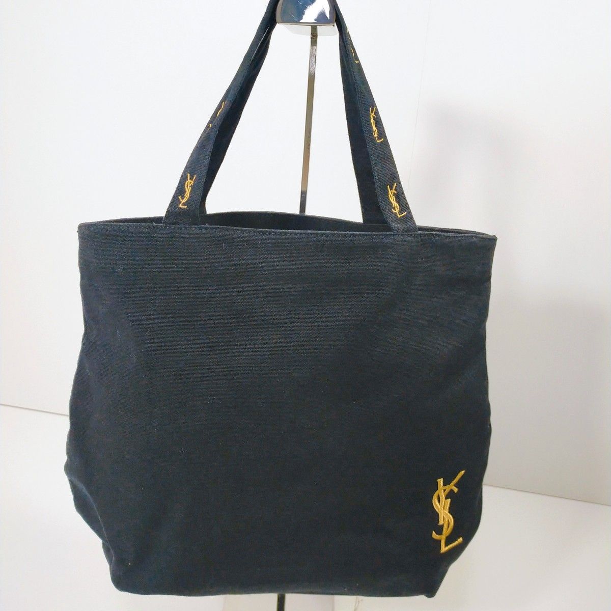 YSL イヴサンローラン イブサンローラン バッグ 黒 刺繍 YSL イヴサンローラン イブサンローラン バッグ 黒 刺繍