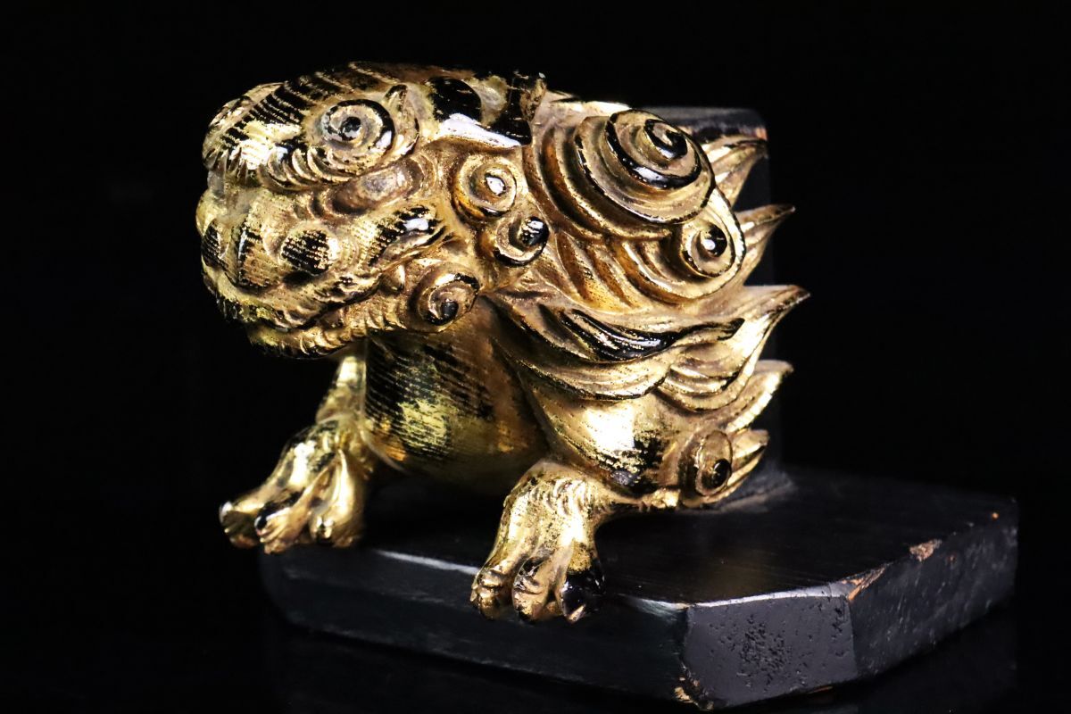 時代物 獅子形前立 鍍金 木彫 鎧 甲冑 旧家蔵品 戦国武将 兜 時代物 獅子形前立 鍍金 木彫 鎧 甲冑 旧家蔵品 戦国武将 兜