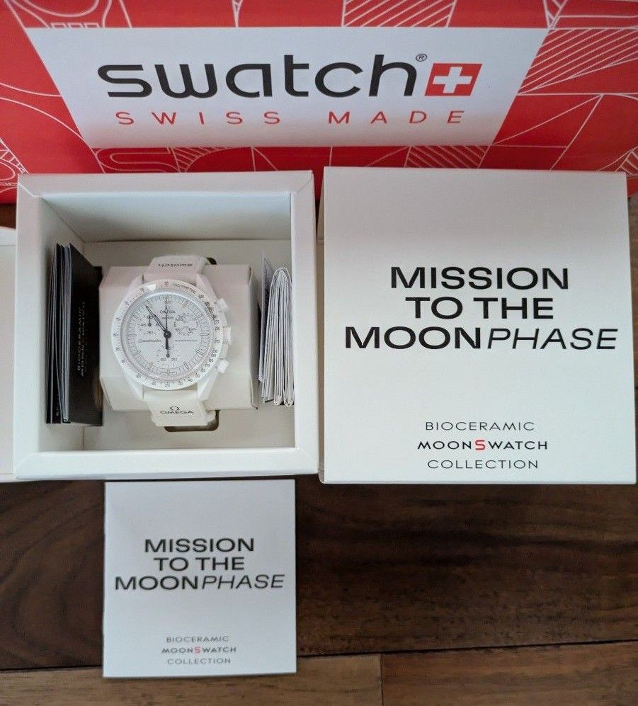 Snoopy x OMEGA x Swatch MoonSwatch White付属品完備 4月購入 Snoopy x OMEGA x Swatch MoonSwatch White付属品完備 4月購入