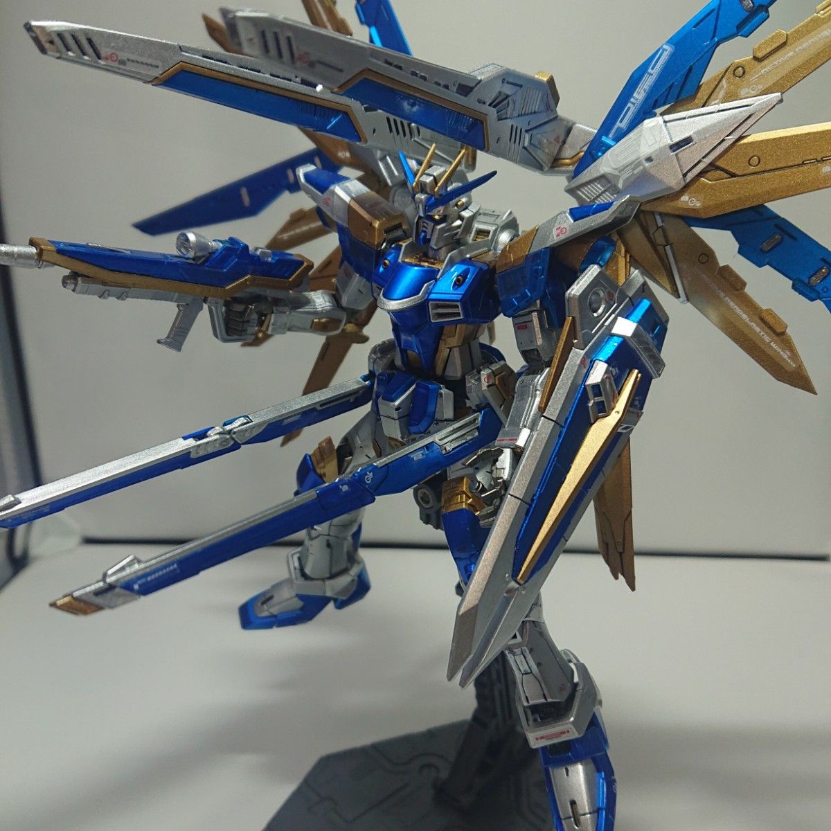 塗装完成品 RG フリーダムガンダム オリジナルカラー ジャンク品 塗装完成品 RG フリーダムガンダム オリジナルカラー ジャンク品