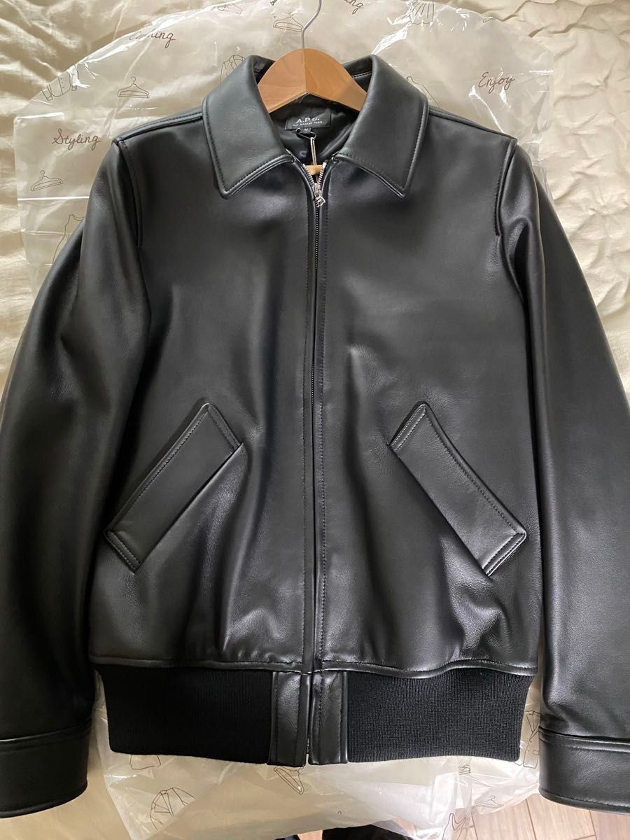 APC 黒レザージャケット サイズ3 (M相当) APC 黒レザージャケット サイズ3 (M相当)