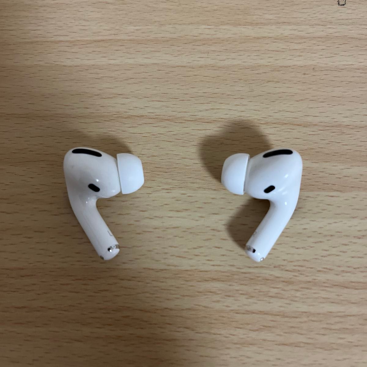 Apple AirPods Pro 第1世代 第一世代 A2190 A2083 A2084 正規品 Apple AirPods Pro 第1世代 第一世代 A2190 A2083 A2084 正規品