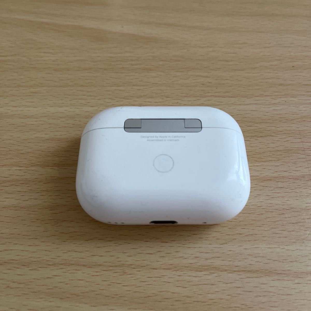 Apple AirPods Pro 第2世代 MTJV3J/A ワイヤレスイヤホン 0415 Apple AirPods Pro 第2世代 MTJV3J/A ワイヤレスイヤホン 0415