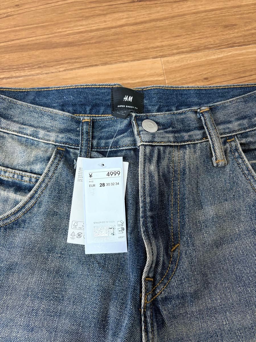 H&M スーパーバギーデニムショートパンツ ジョーツ ショーツ 28 H&M スーパーバギーデニムショートパンツ ジョーツ ショーツ 28