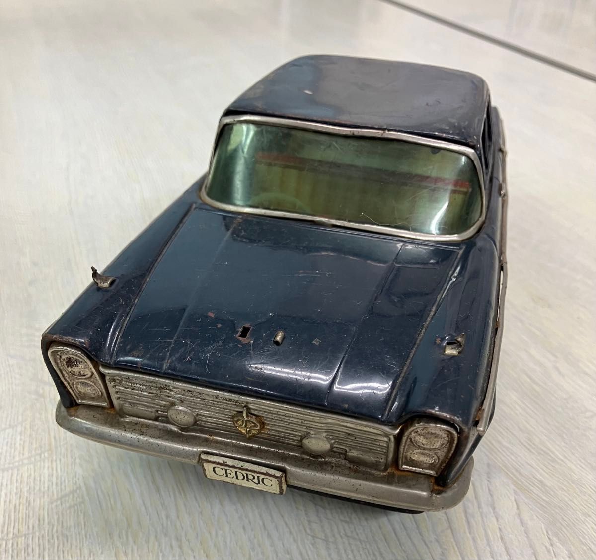 昭和レトロ イチコー ブリキ 日産セドリック・カスタム 縦目 昭和レトロ イチコー ブリキ 日産セドリック・カスタム 縦目