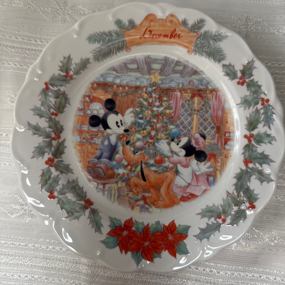 ディズニー 飾り皿 クリスマス ミッキー ミニー プルート 12月 ディズニー 飾り皿 クリスマス ミッキー ミニー プルート 12月