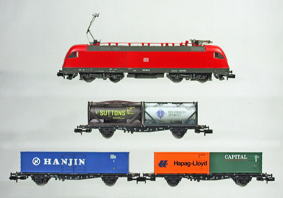 魅力的な価格 MINITRIX #11124 ＤＢ-ＡＧ（ドイツ鉄道）ＢＲ１８２電気機関車のコンテナ貨物列車セット（ＤＣＣ仕様）難有り 外国車輌