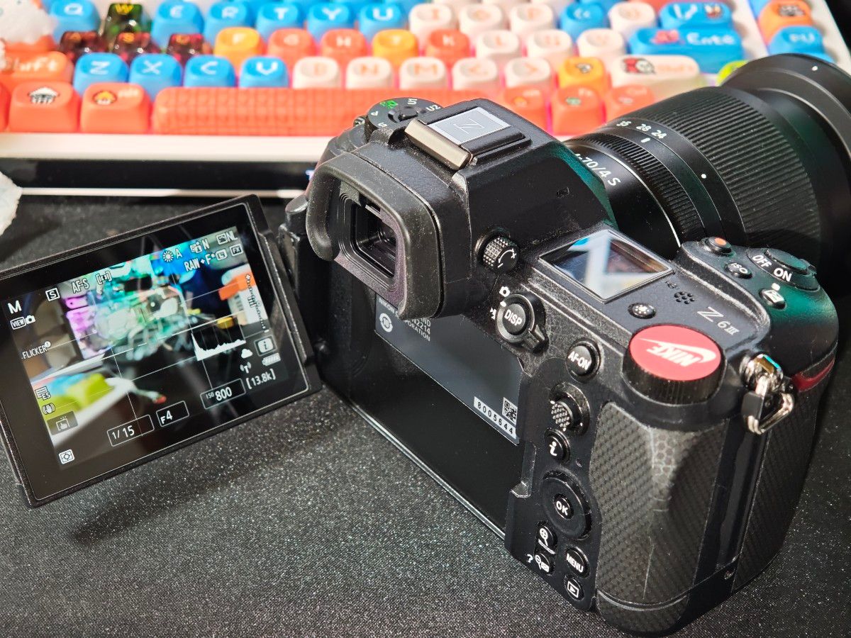 Nikon Z6Ⅲボディ 箱と付属品すべてあり 海外品 日本語対応OK Nikon Z6Ⅲボディ 箱と付属品すべてあり 海外品 日本語対応OK