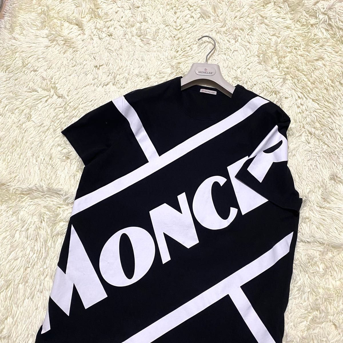 モンクレール XL MONCLER ビッグロゴ Tシャツ MAGLIA 黒|Yahoo モンクレール XL MONCLER ビッグロゴ Tシャツ MAGLIA 黒|Yahoo