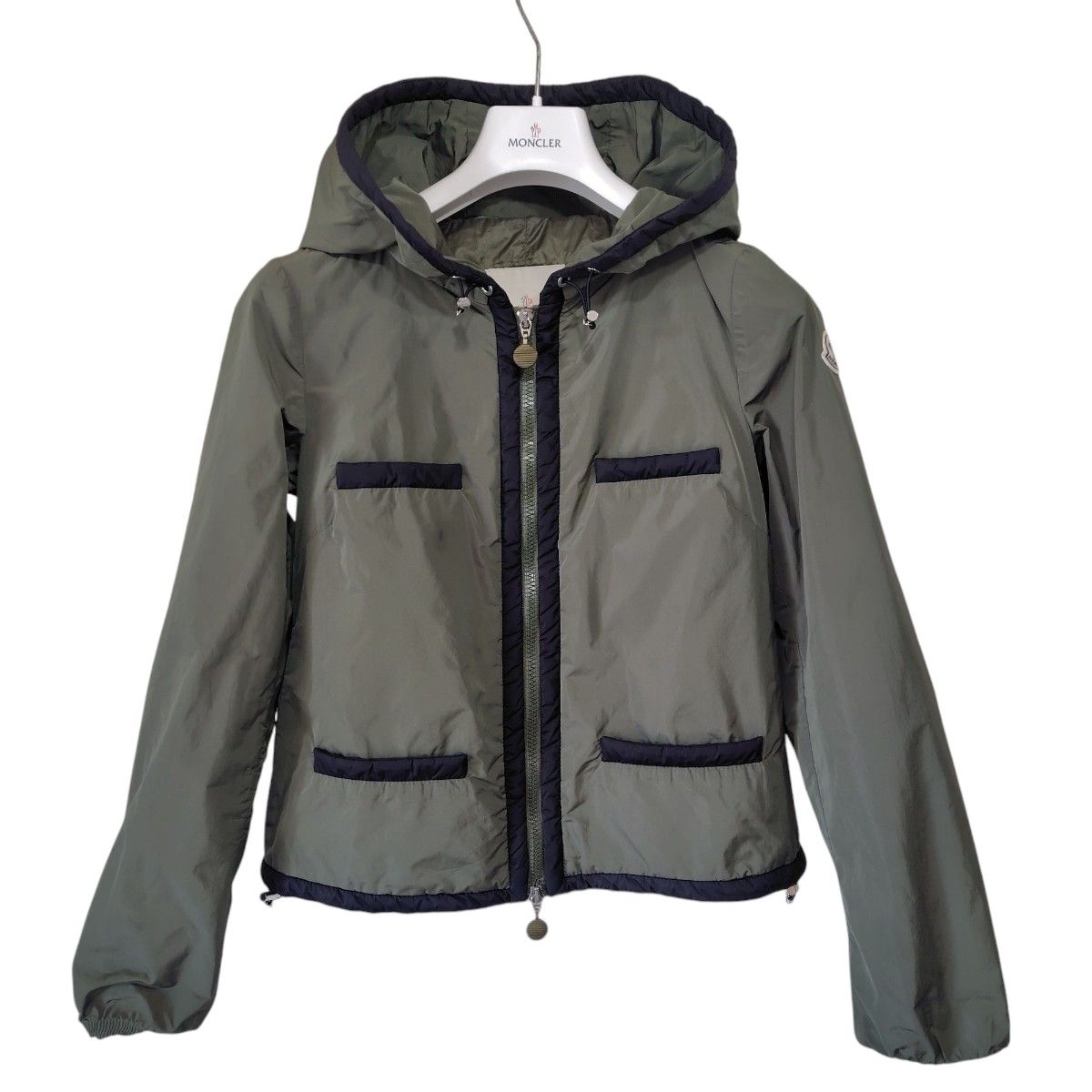 MONCLER モンクレール Coignet フード付ナイロンジャケット MONCLER モンクレール Coignet フード付ナイロンジャケット