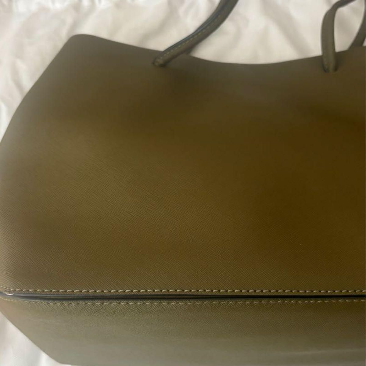 MARC JACOBS オリーブグリーン トートバッグ マークジェイコブス MARC JACOBS オリーブグリーン トートバッグ マークジェイコブス
