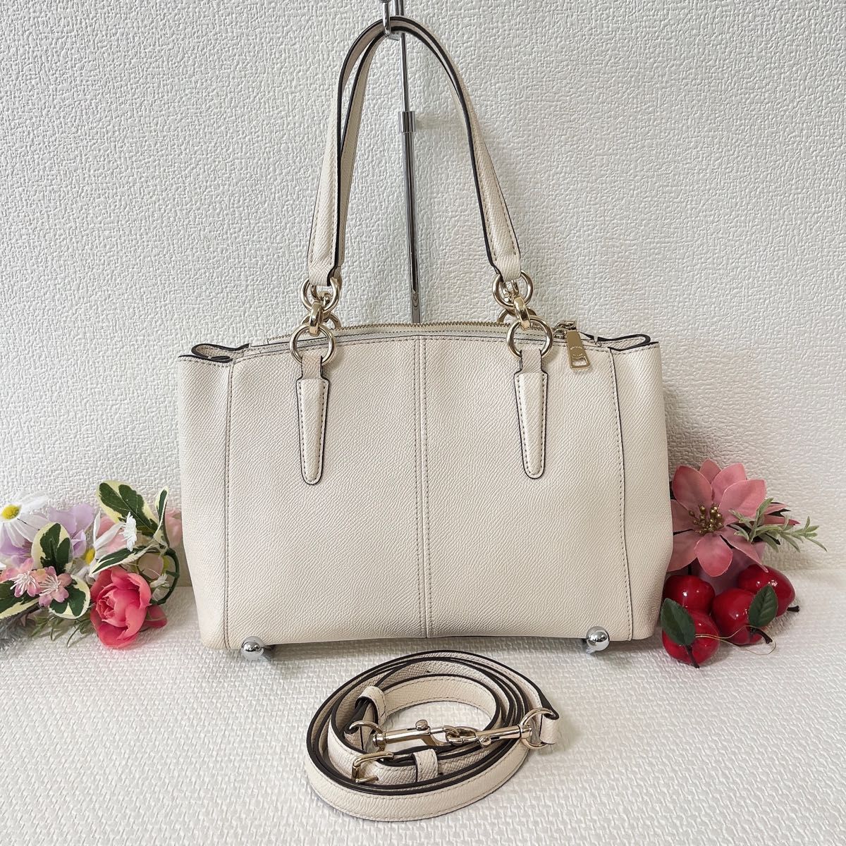 期間限定価格 美品 COACH コーチ ショルダーバッグ 2WAY 期間限定価格 美品 COACH コーチ ショルダーバッグ 2WAY